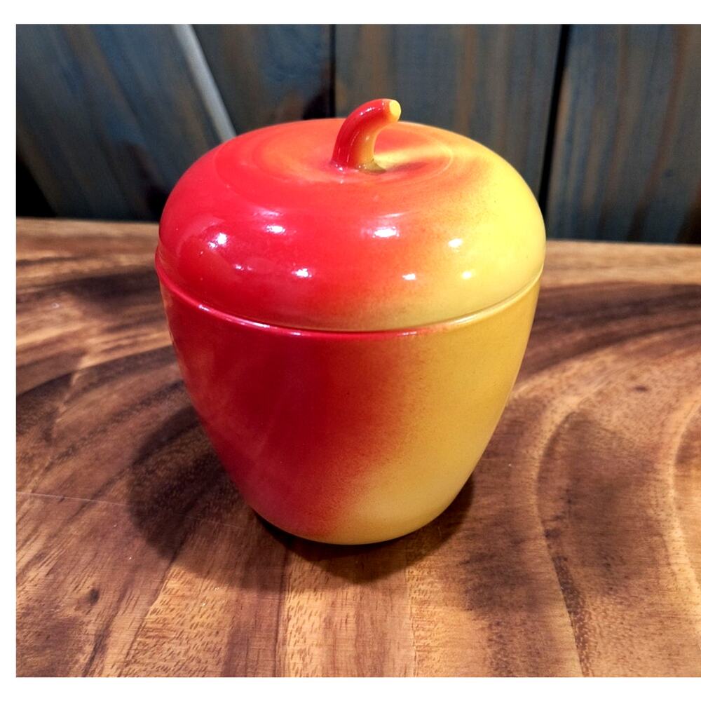 641. Hazel Atlas Apple Dish Milk Glass Lidded